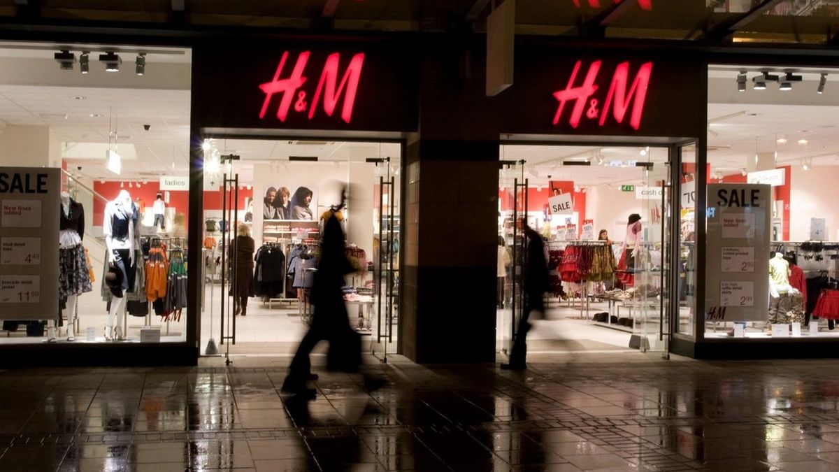 Řetězec H&M se ve druhém čtvrtletí vrátil k zisku